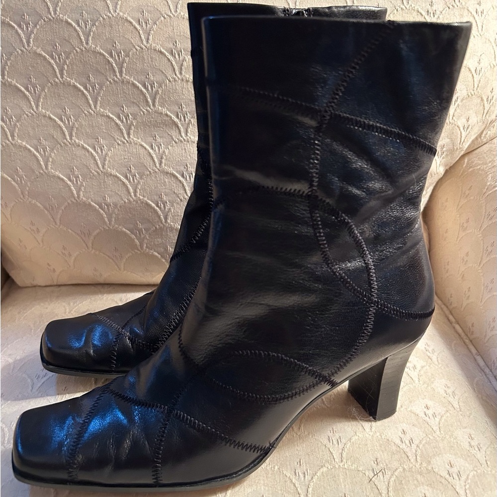 Liz Claiborne Black Leather Kelso Heeled Ankle Boots - Picture 2 of 14